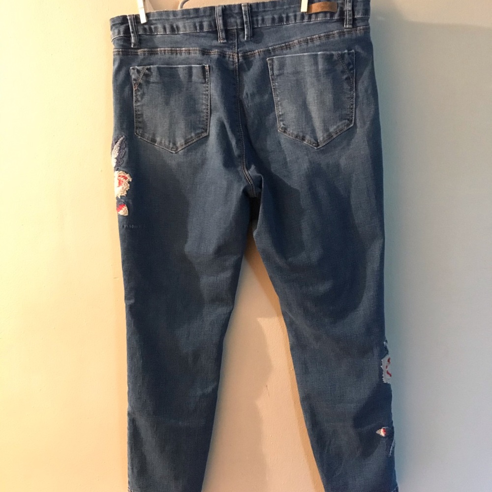 Women’s Royalty high rise jeans - Picture 5 of 7